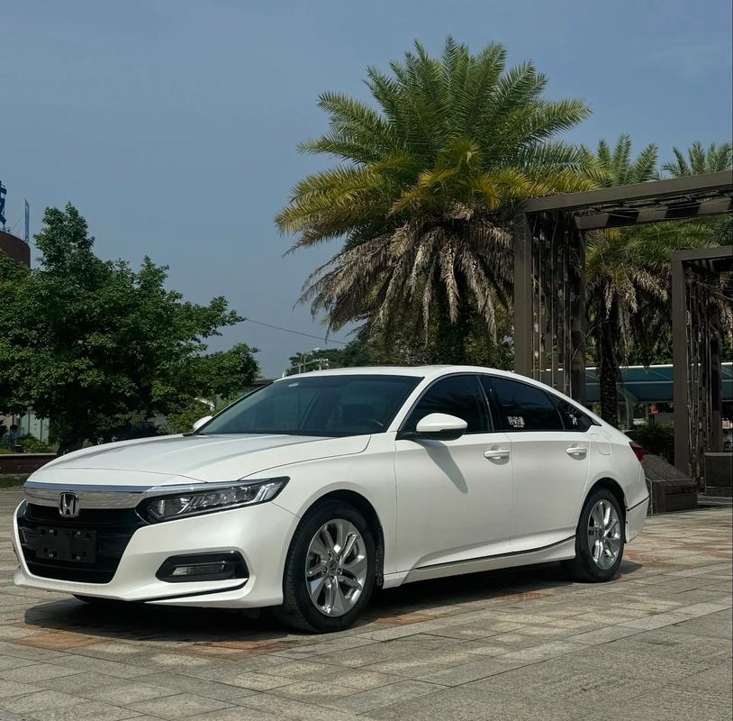 【本田雅阁报价及图片2020款,本田雅阁最新款报价】