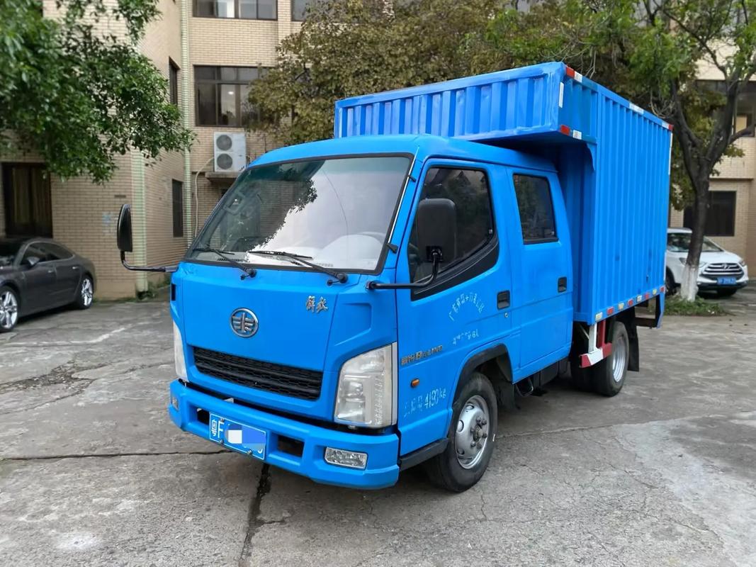 一汽解放双排柴油轻卡 一汽解放柴油车